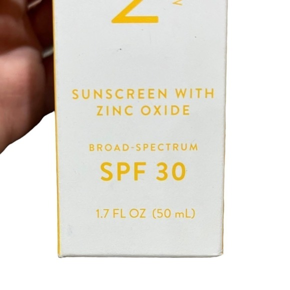 NATIVE Coconut & Pineapple Mineral Face Lotion Sunscreen SPF 30 - 1.7 fl oz NIB - Picture 8 of 10